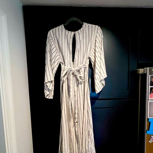 Billabong White Linen dress - Picture 1 of 5